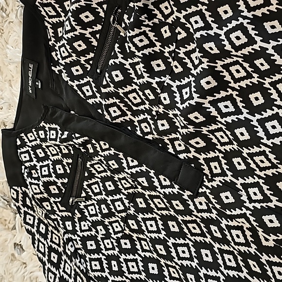 My Michelle size Small top with zipper accents - Picture 5 of 6